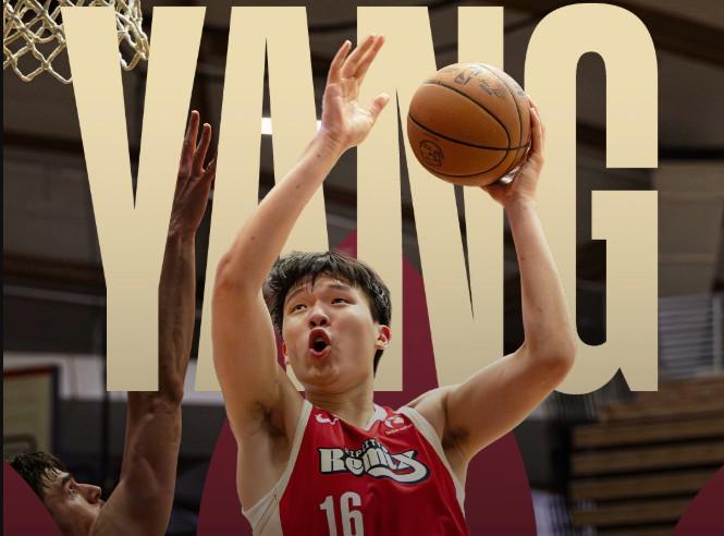游刃有余，杨瀚森G联赛拿下14+17两双，抢下6个前场板
