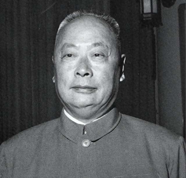 中欧体育登录入口-战役结束，陈毅来到六纵，对皮定均说：你小子副司令是干不成了！